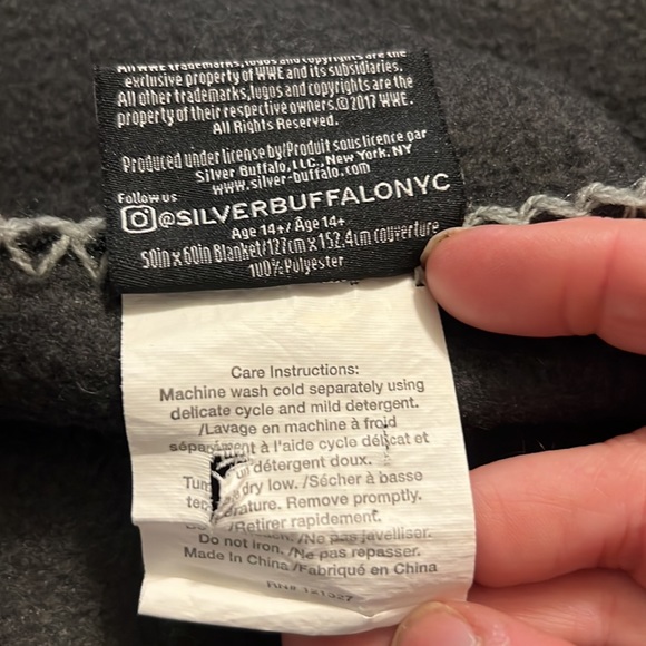 WWE All Stars Fleece Throw 50x60  WE0621 Silver Buffalo Blanket - Picture 8 of 8